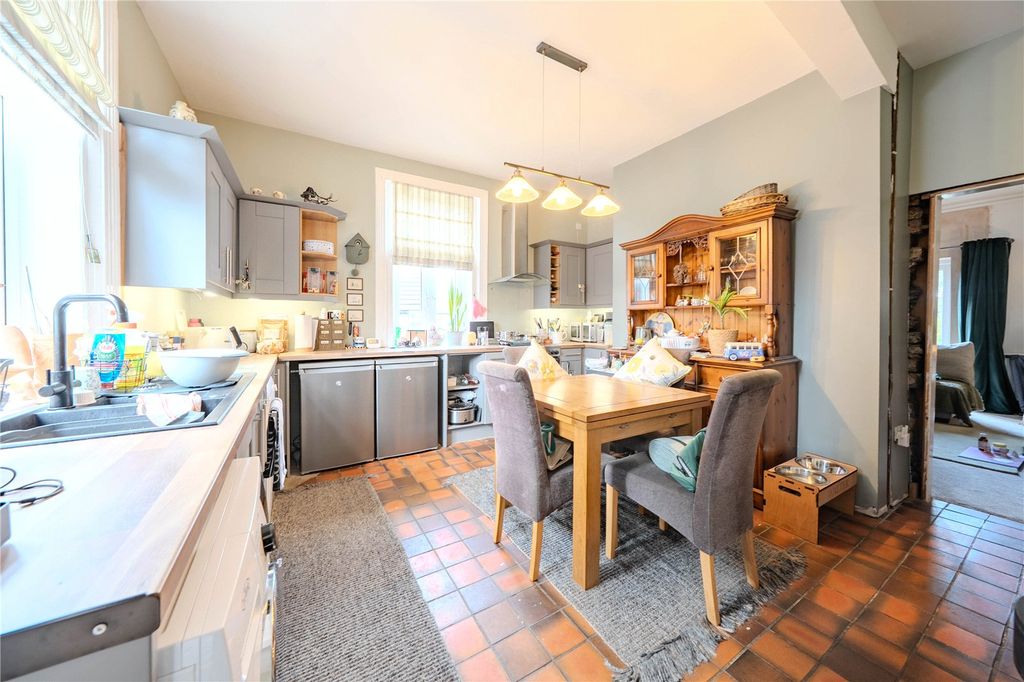 Property photo 3 of 9 Picture No. 04
