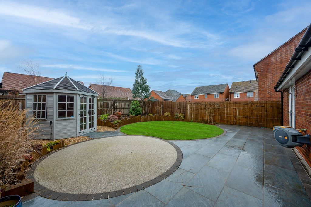 Property photo 2 of 24 Photograph 2