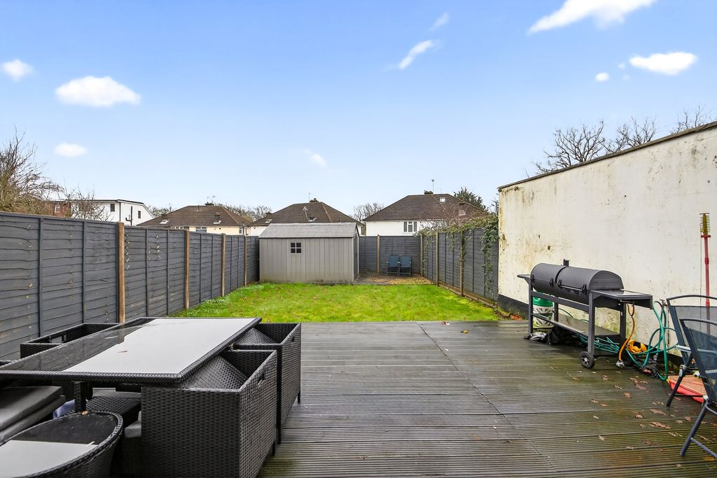 Property photo 2 of 20 Garden