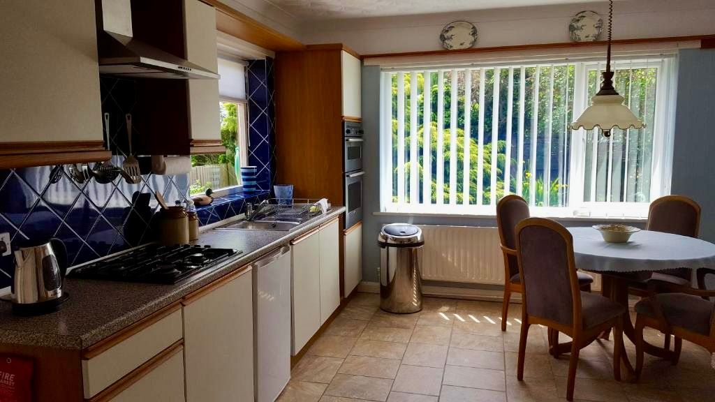 Property photo 3 of 6 Kitchen