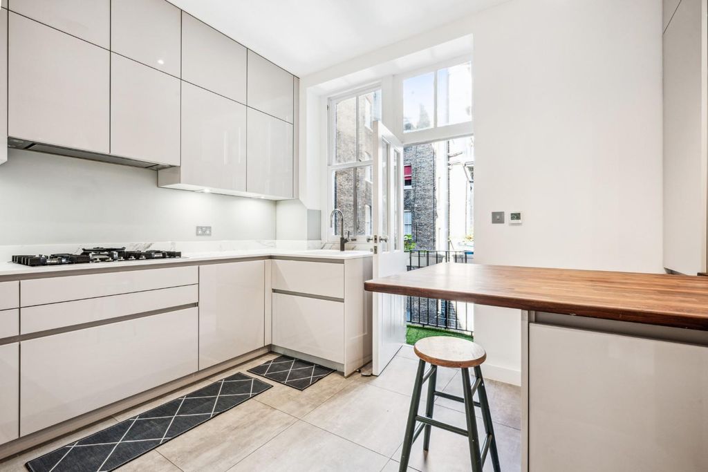 Property photo 2 of 16 10.Jpg