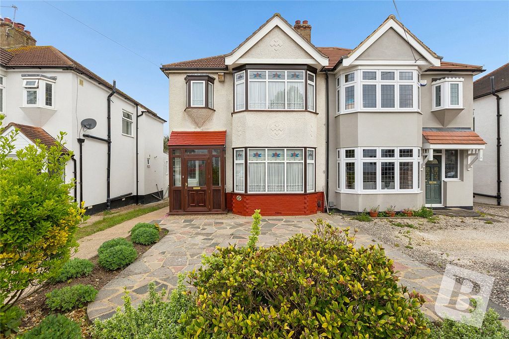 Property photo 1 of 21 Front