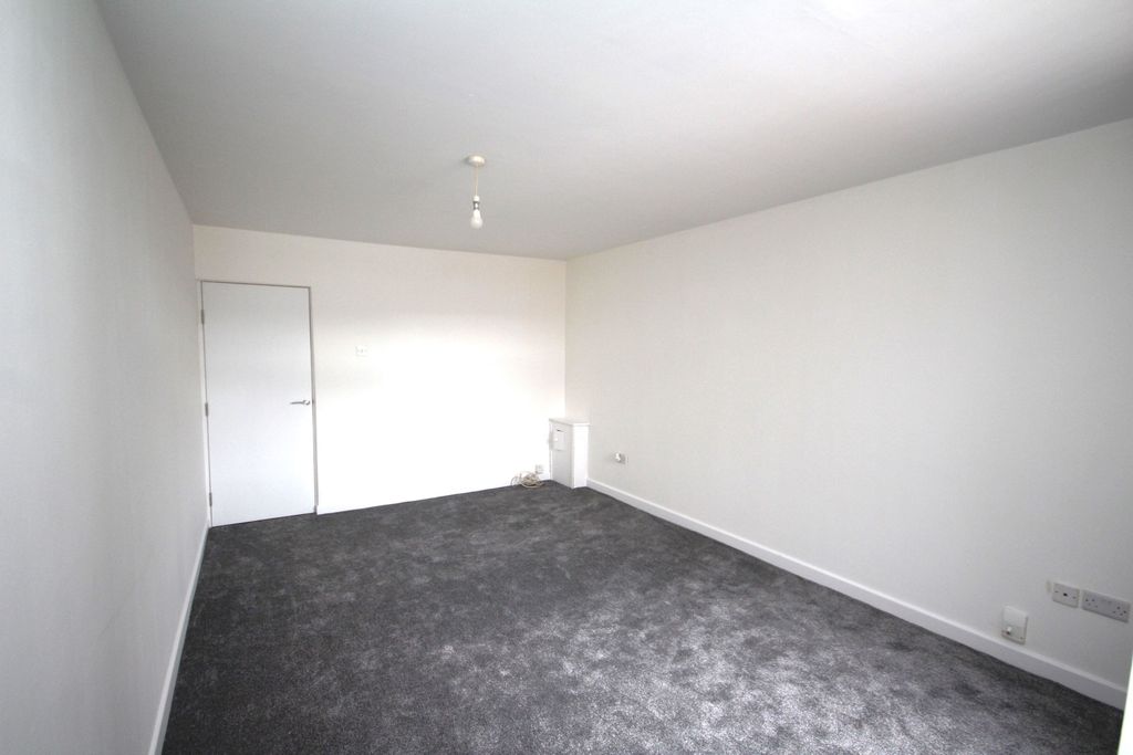 Property photo 2 of 9 Living Room