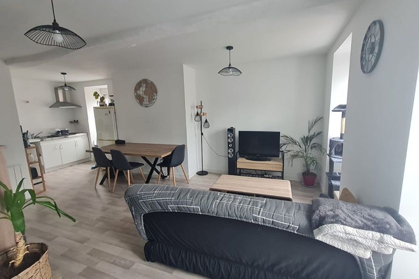 Property photo 3 of 18