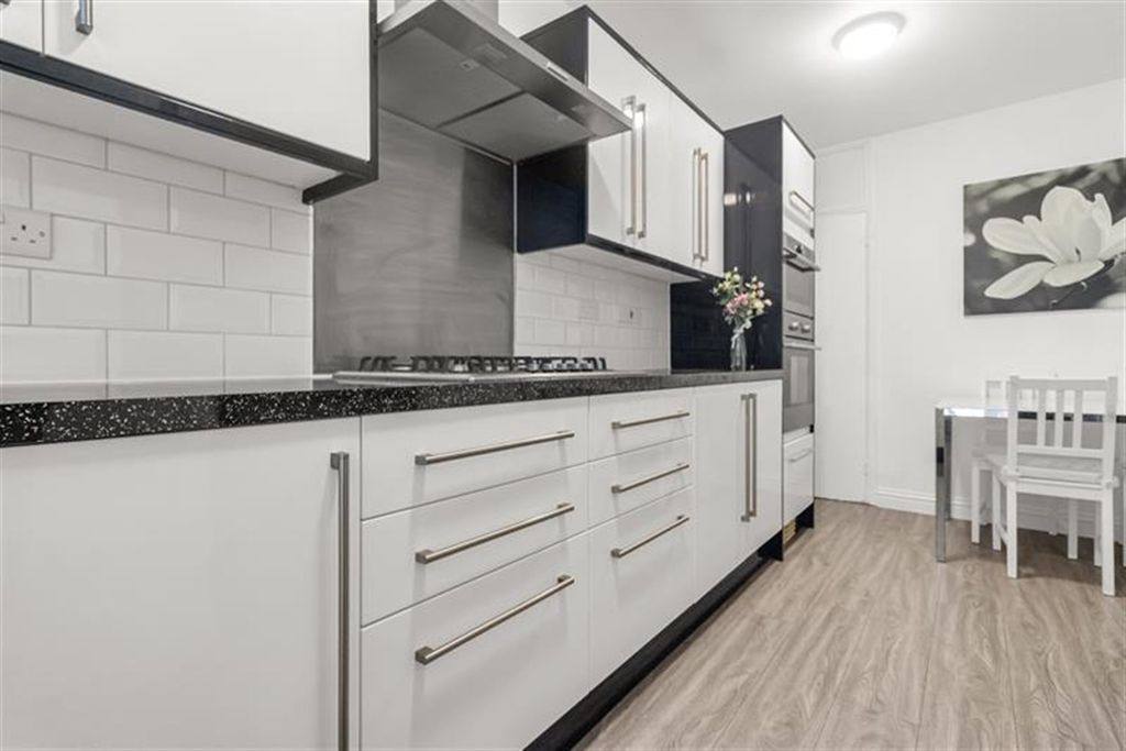Property photo 1 of 16 (Main)