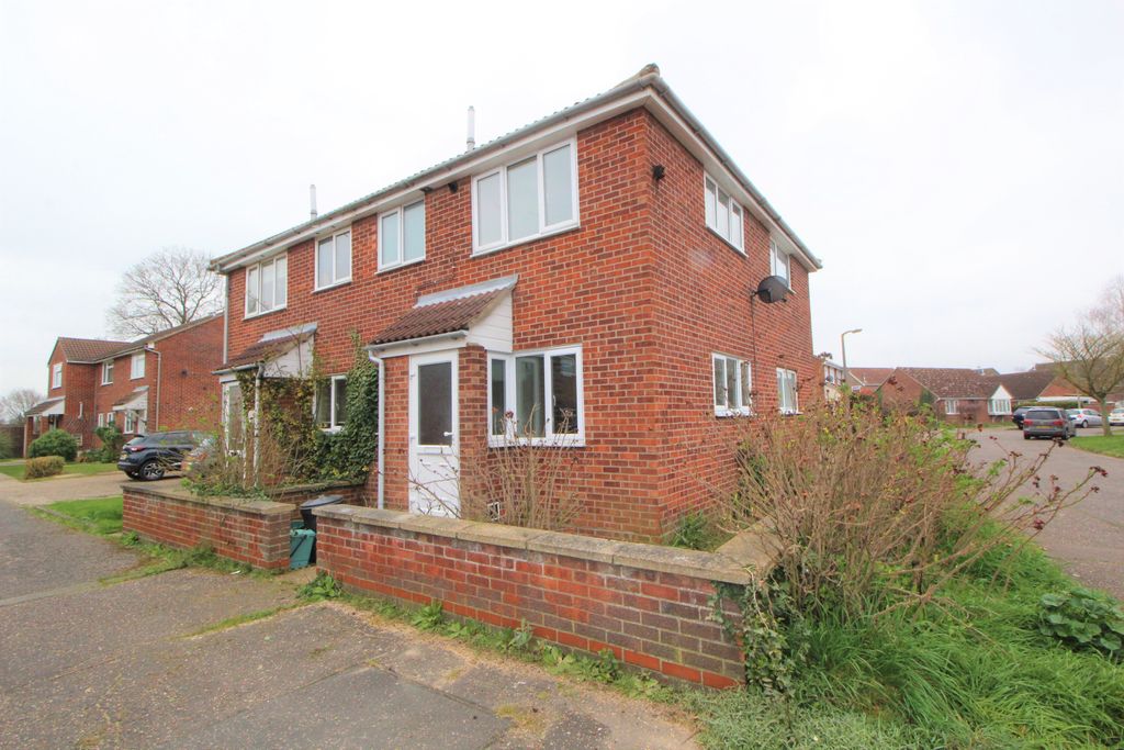 Property photo 1 of 8