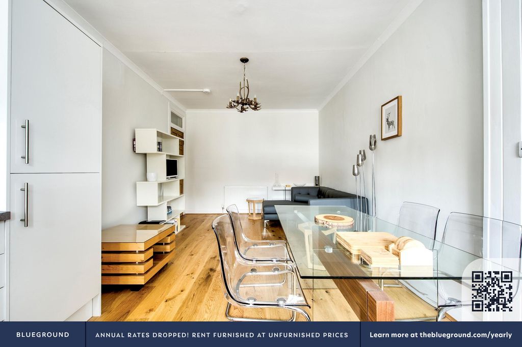 Property photo 3 of 22 Office