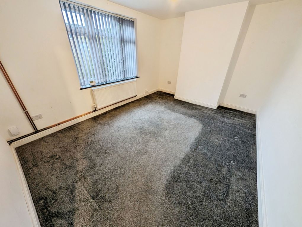 Property photo 3 of 11 Pbox-Img.Jpg