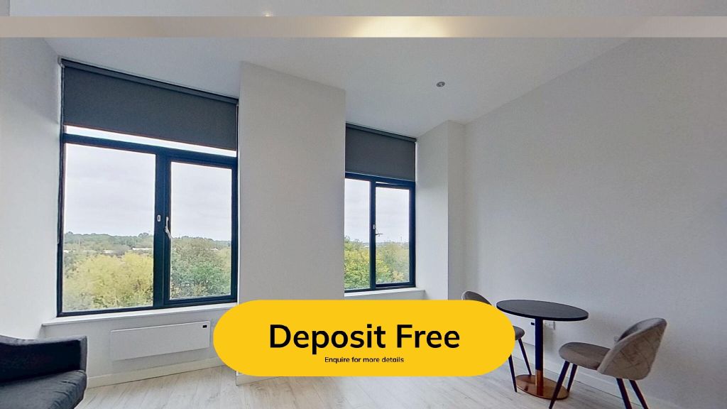 Property photo 1 of 16 Living Room