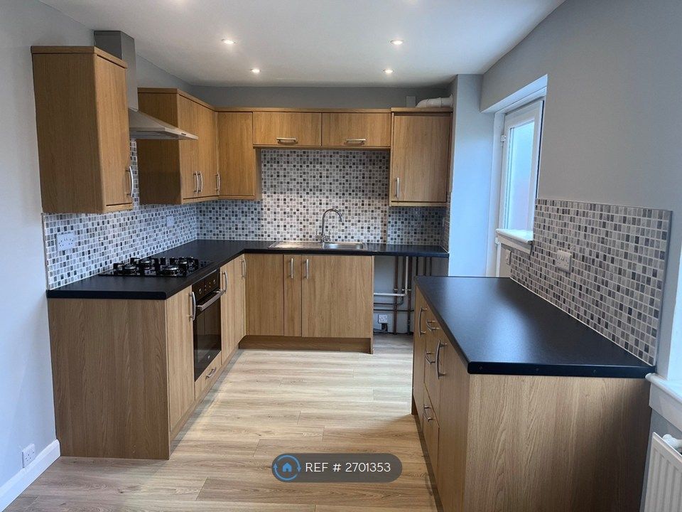 Property photo 2 of 11 Kitchen/Diner