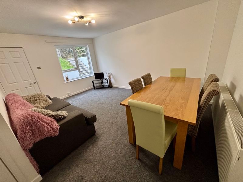 Property photo 2 of 13 Photo 11