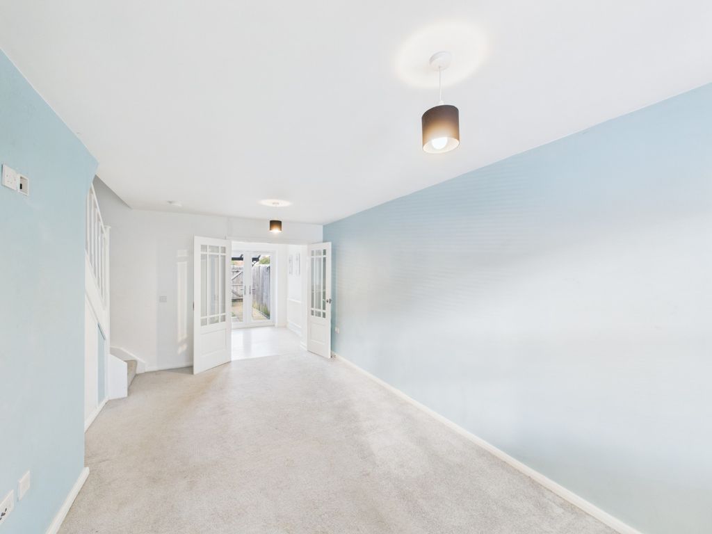 Property photo 3 of 16 4653107