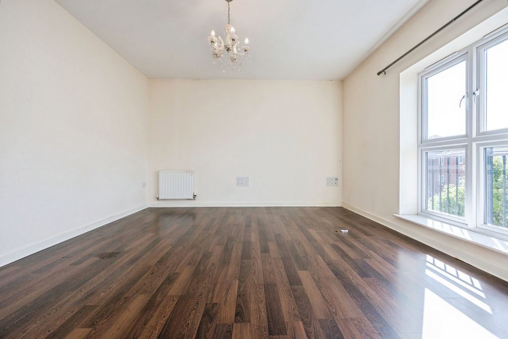 Property photo 3 of 16 Pbox-Img.Jpg