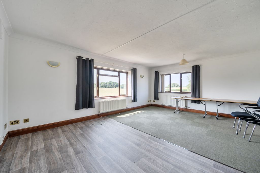 Property photo 3 of 13 14974824