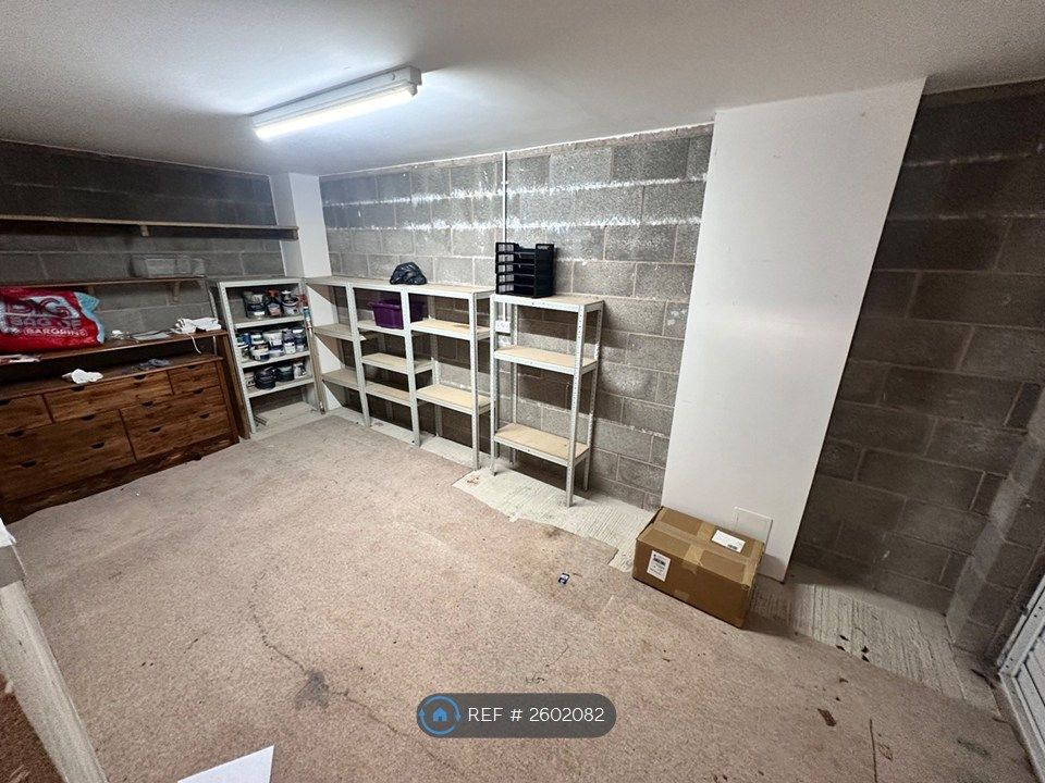 Property photo 3 of 31