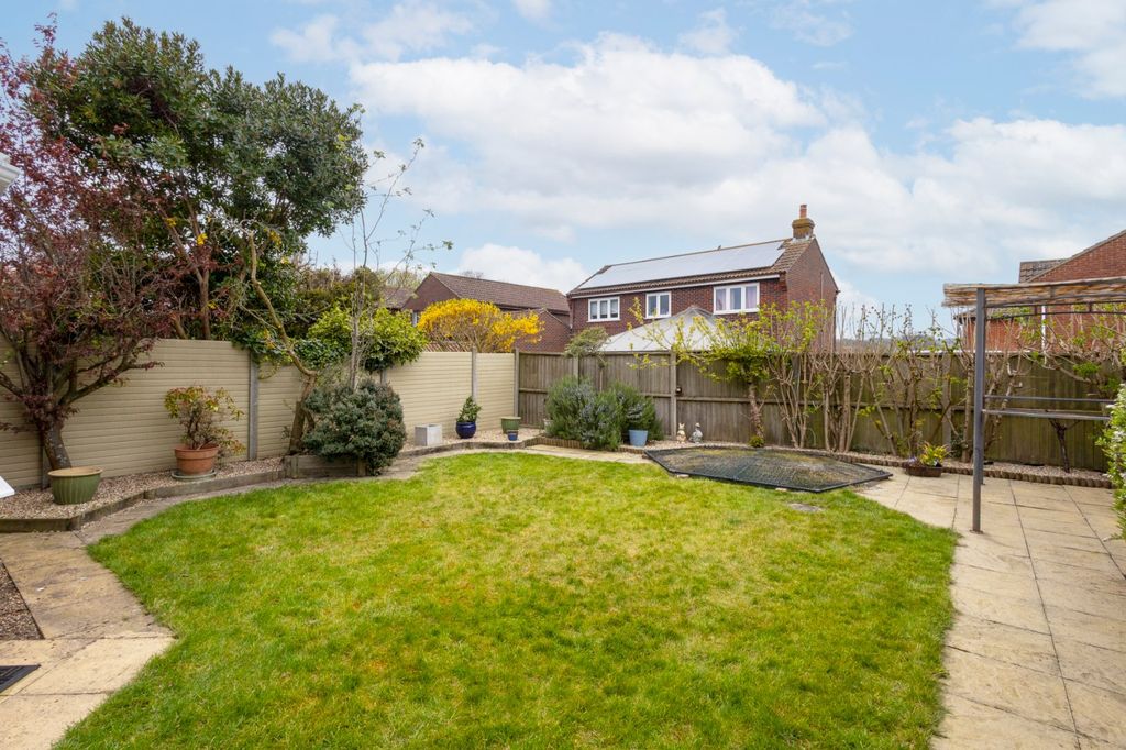 Property photo 2 of 18 Private Garden