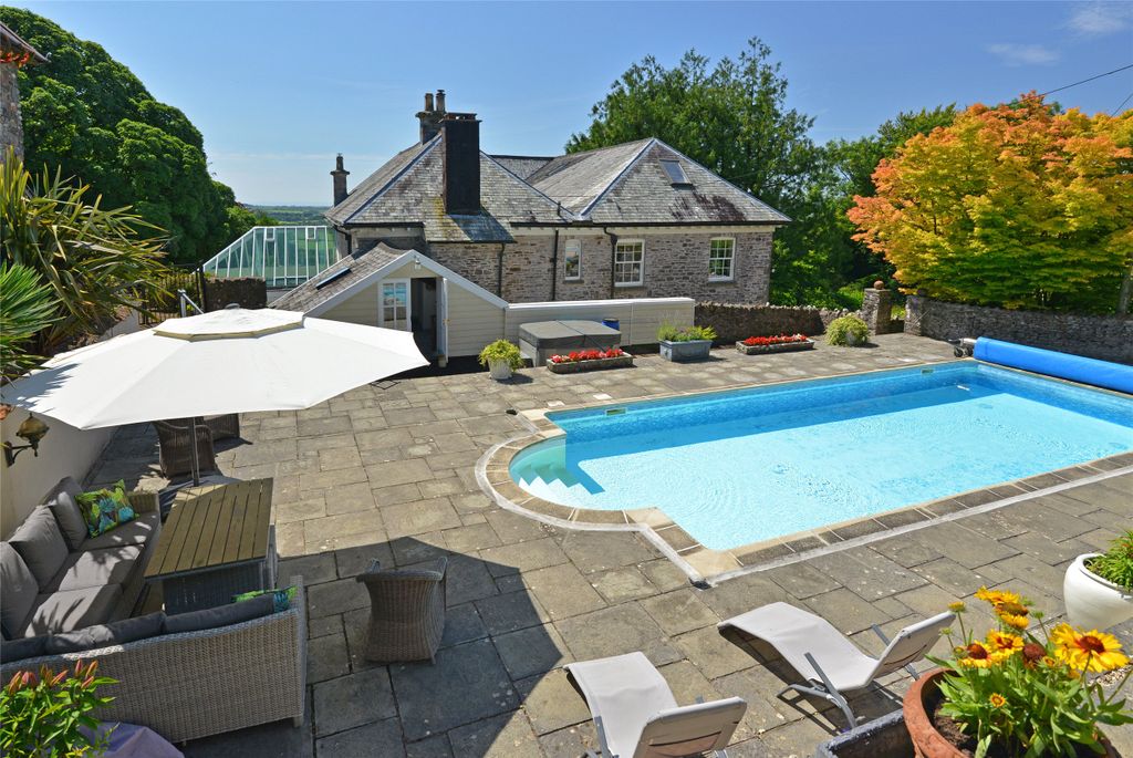 Property photo 3 of 32 Picture No. 29