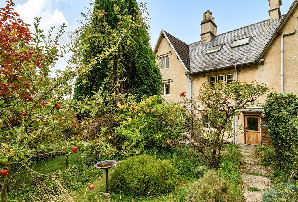 Property photo 1 of 20 1360958-19-68E904...