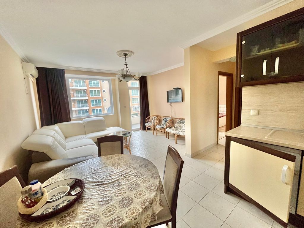 Property photo 2 of 12