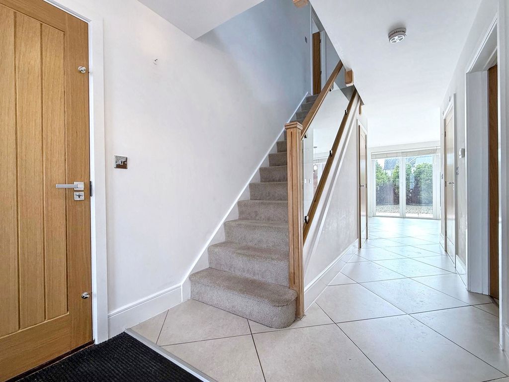 Property photo 3 of 24