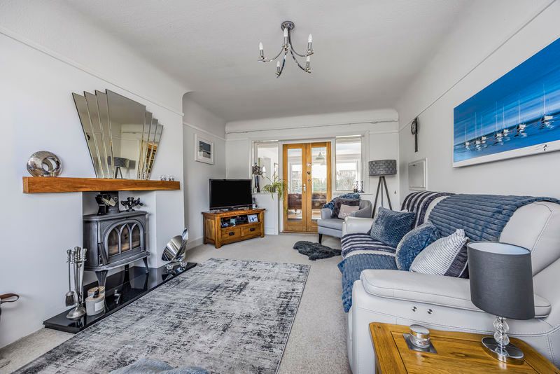 Property photo 3 of 25 Photo 43