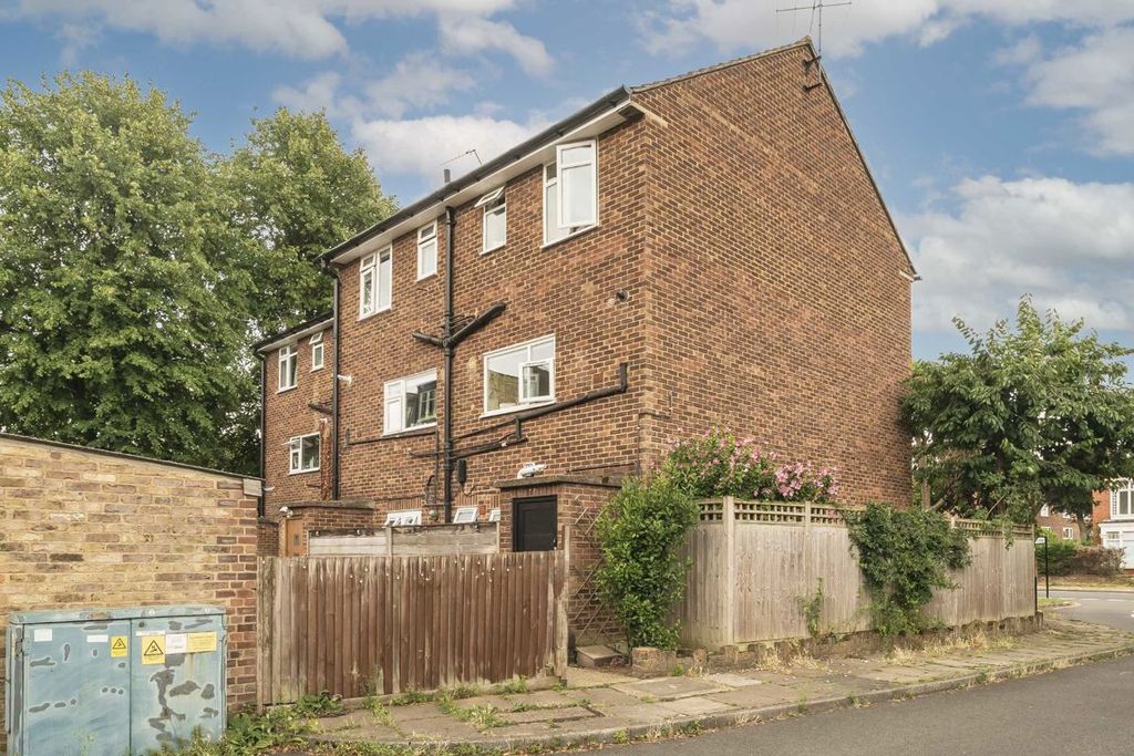 Property photo 1 of 7