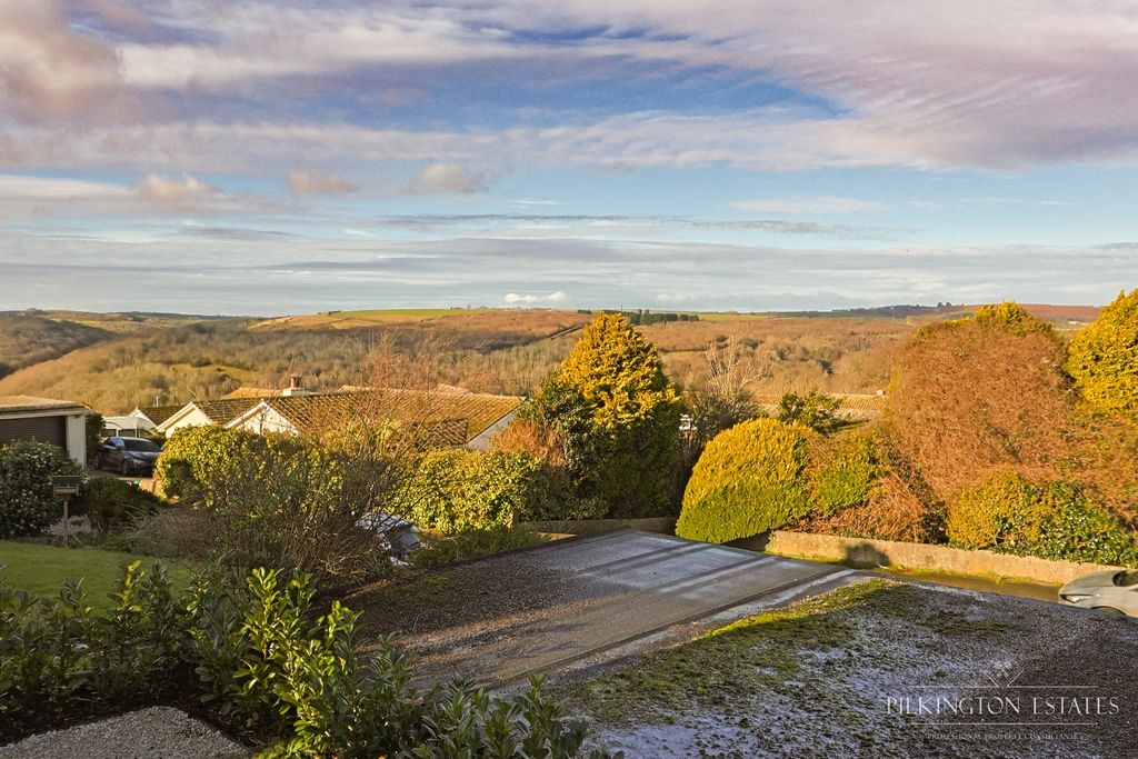 Property photo 2 of 20 4788812