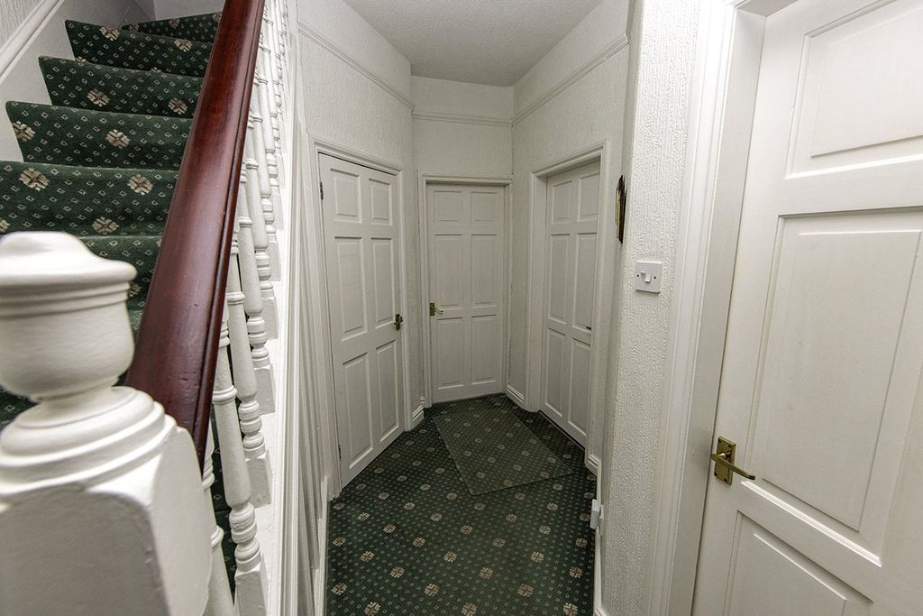 Property photo 3 of 27 Picture No. 04