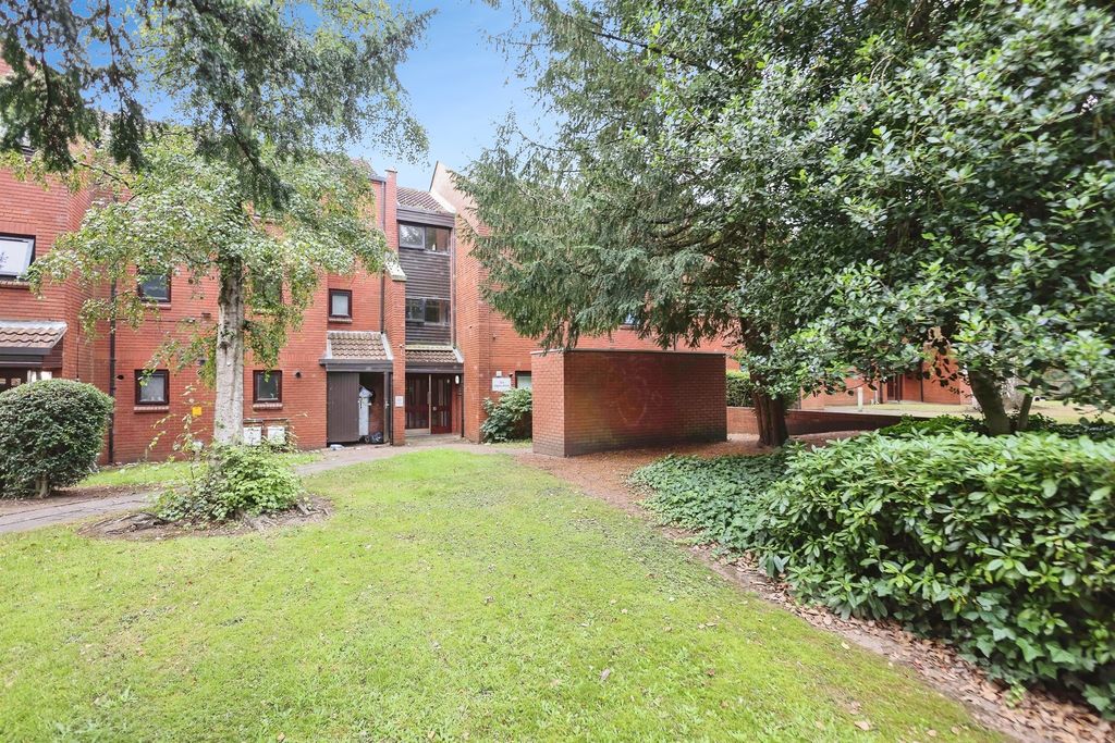 Property photo 1 of 13