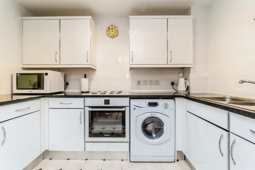 Property photo 2 of 17 Photography