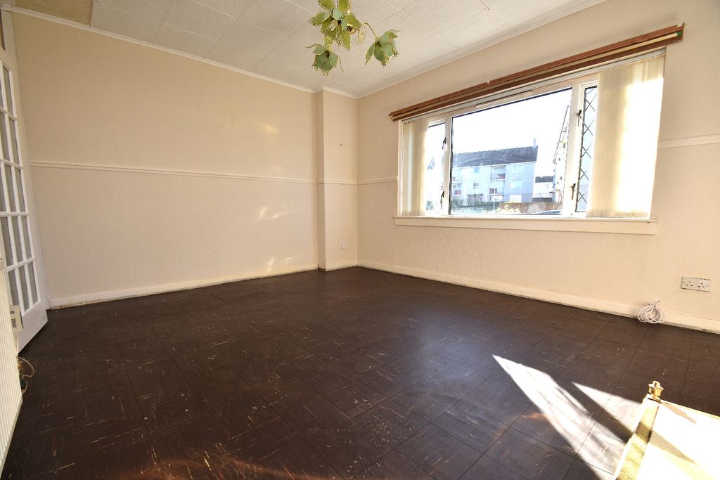 Property photo 3 of 17 5902983