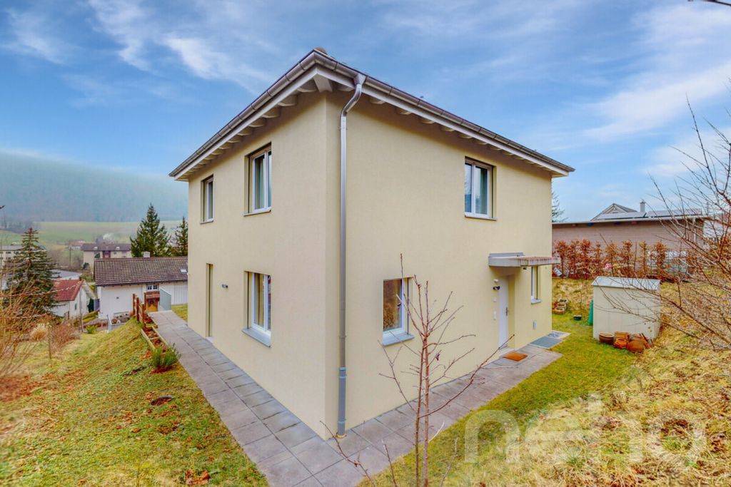 Property photo 2 of 13