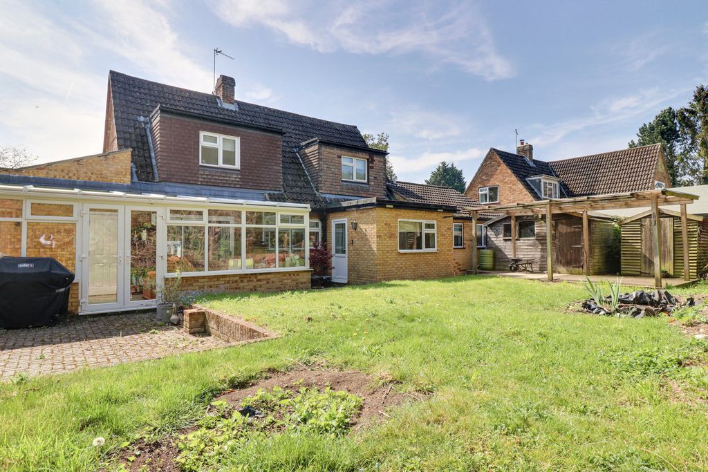 Property photo 2 of 17