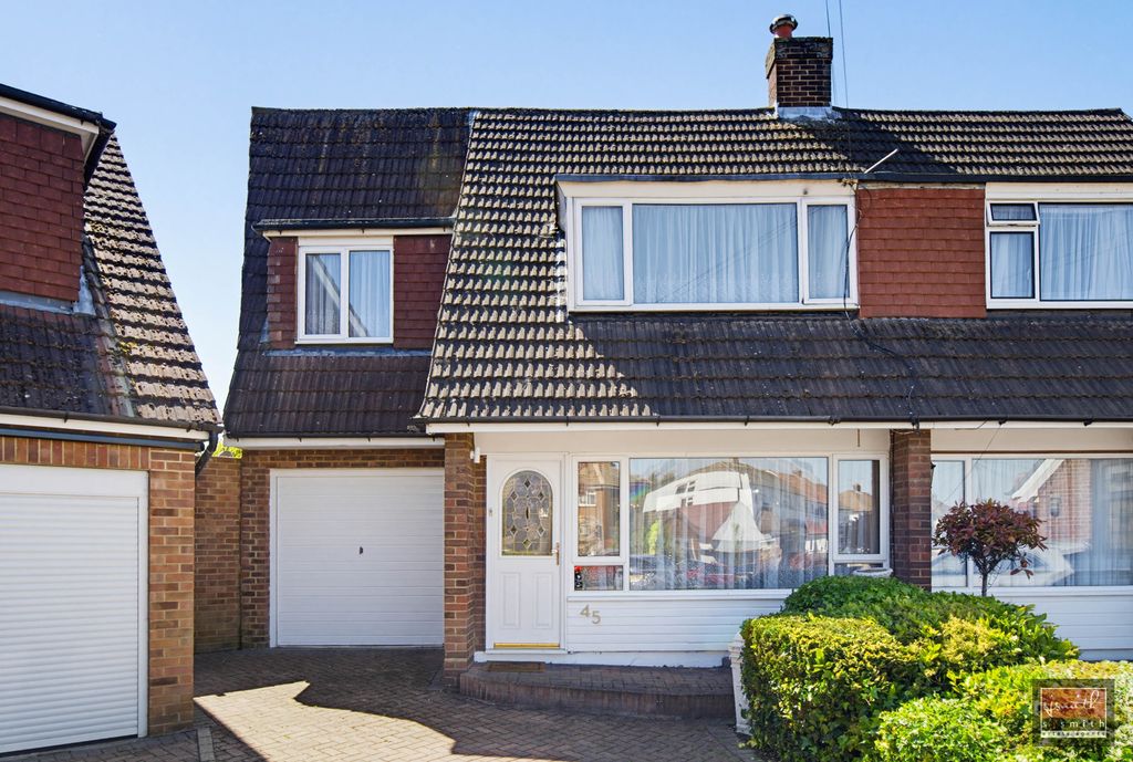 Property photo 1 of 17 Dsc07119