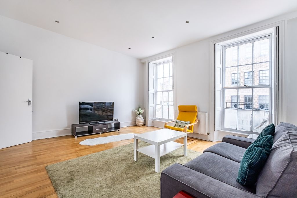 Property photo 3 of 15 Sale-Place-03