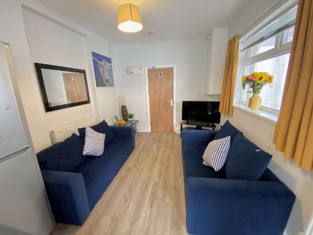 Property photo 2 of 5 8-Rhondda-Street-Photo-27-07-2023-13-59-24