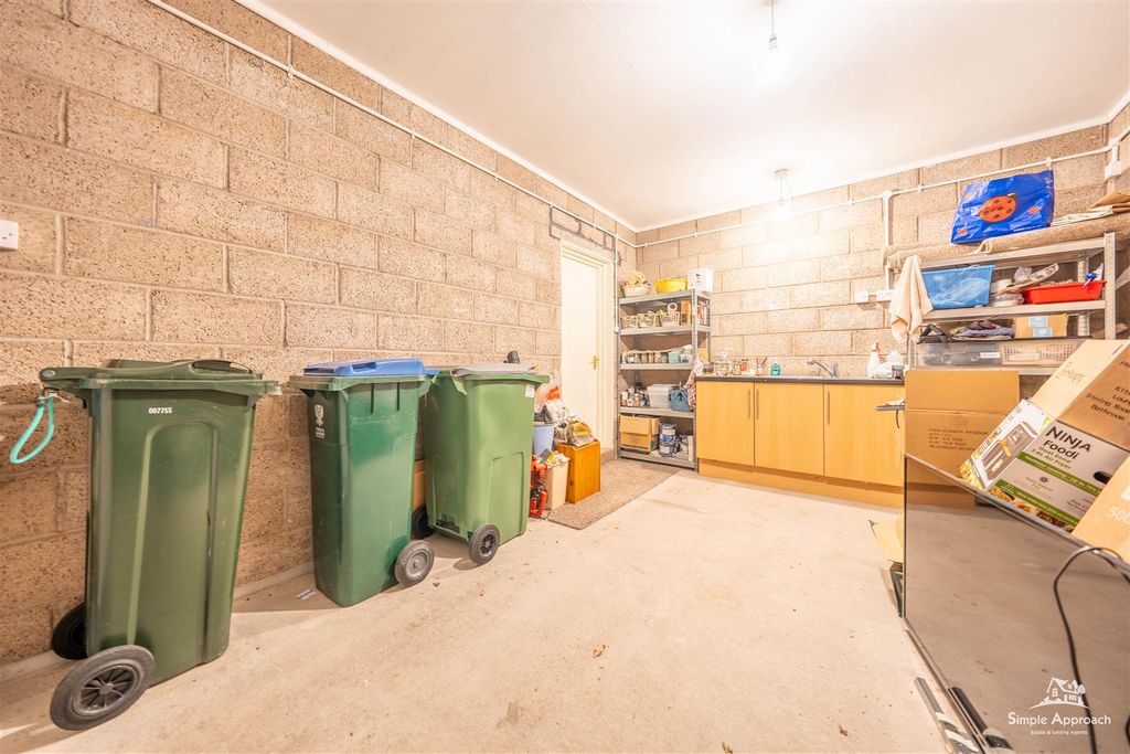 Additional image 44 of 4 bed property for saleRosslyn Avenue, Perth PH2