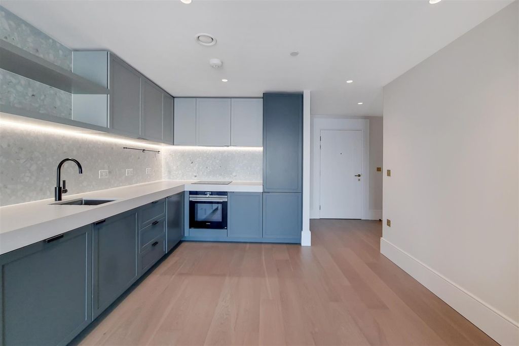 Property photo 2 of 5 2_Kitchen Reception-2.Jpg