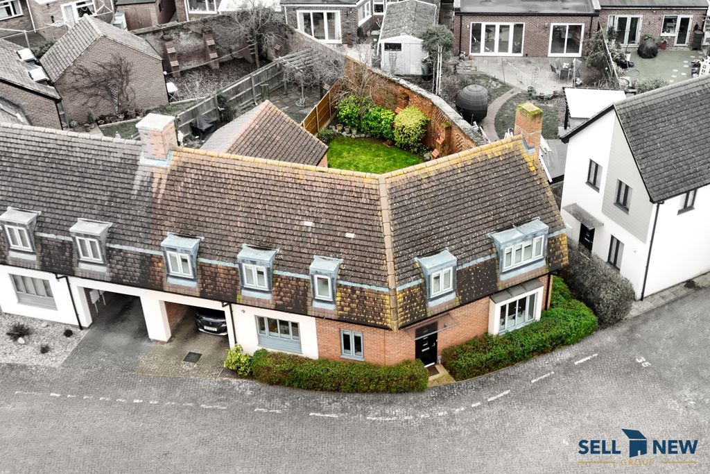 Property photo 1 of 32 Aerial View 