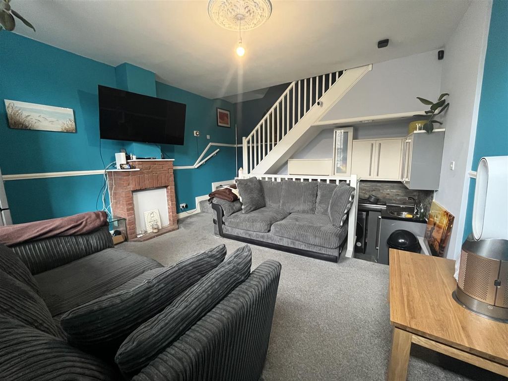 Property photo 2 of 12 Open Plan Kitchen Living