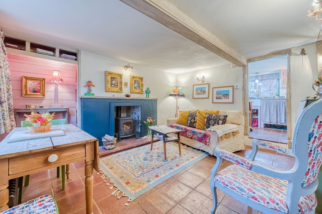 Property photo 2 of 14