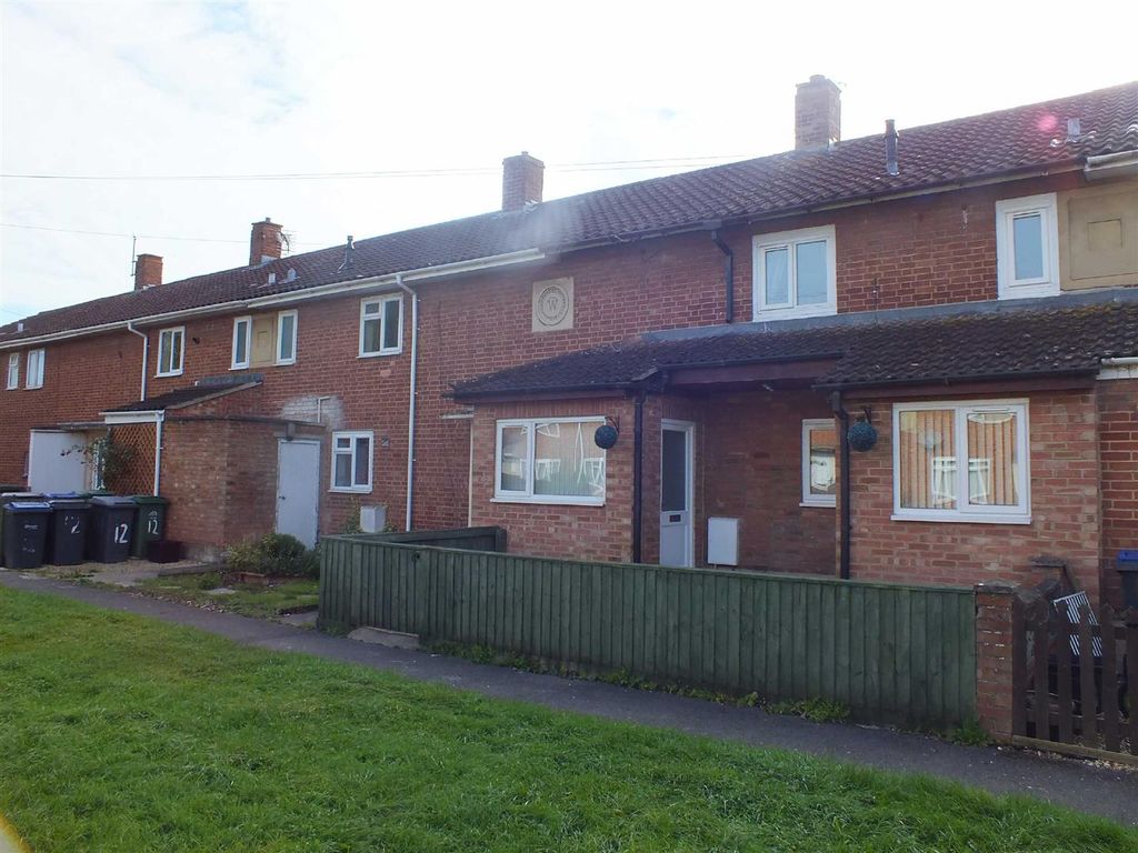 Property photo 1 of 12