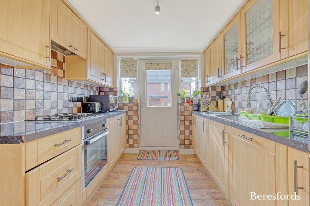 Property photo 2 of 17 Picture No. 30