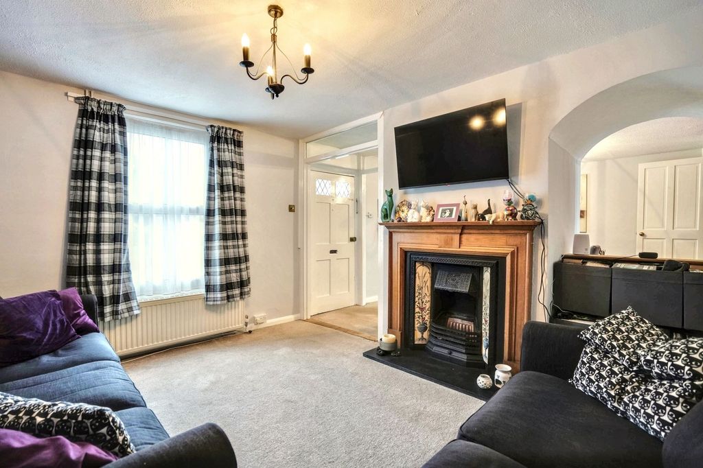 Property photo 1 of 14