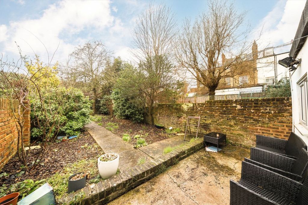 Property photo 3 of 7