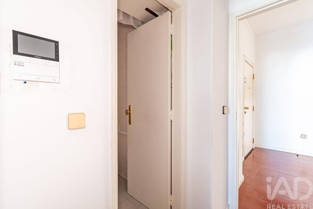 Property photo 3 of 40