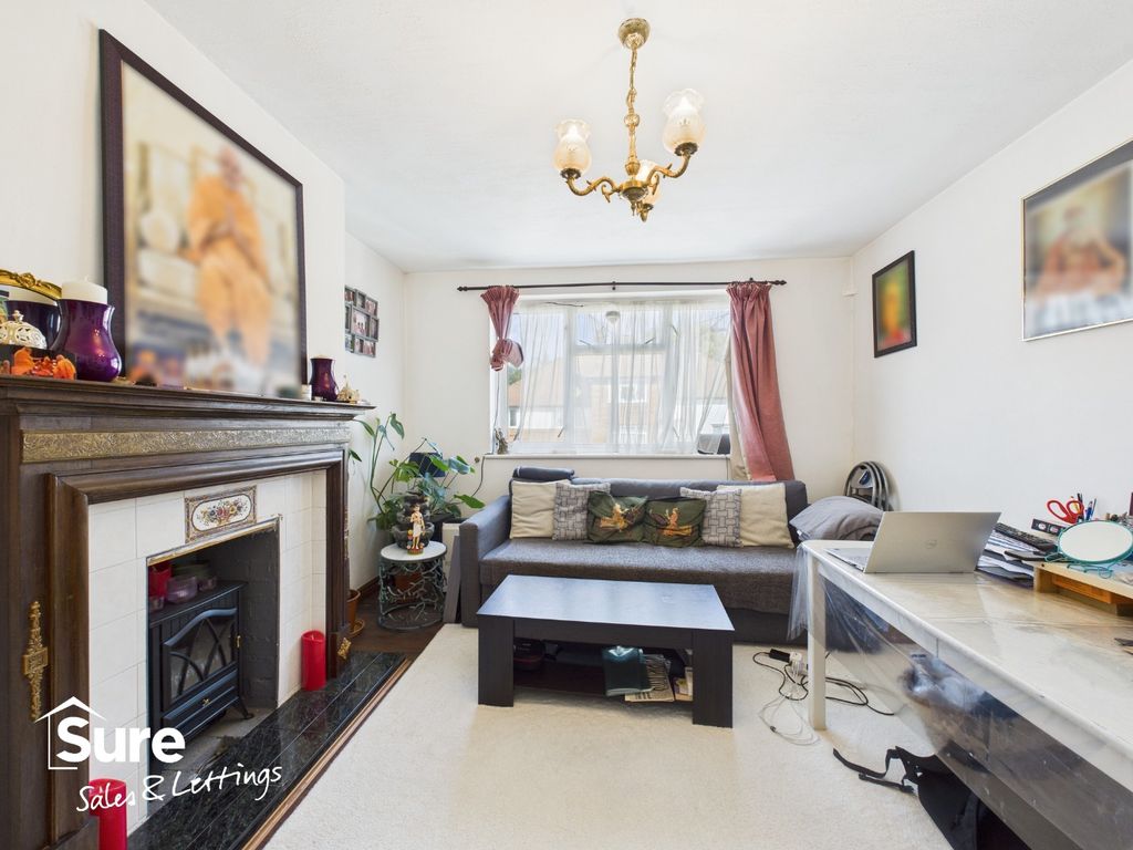 Property photo 3 of 16 4173306