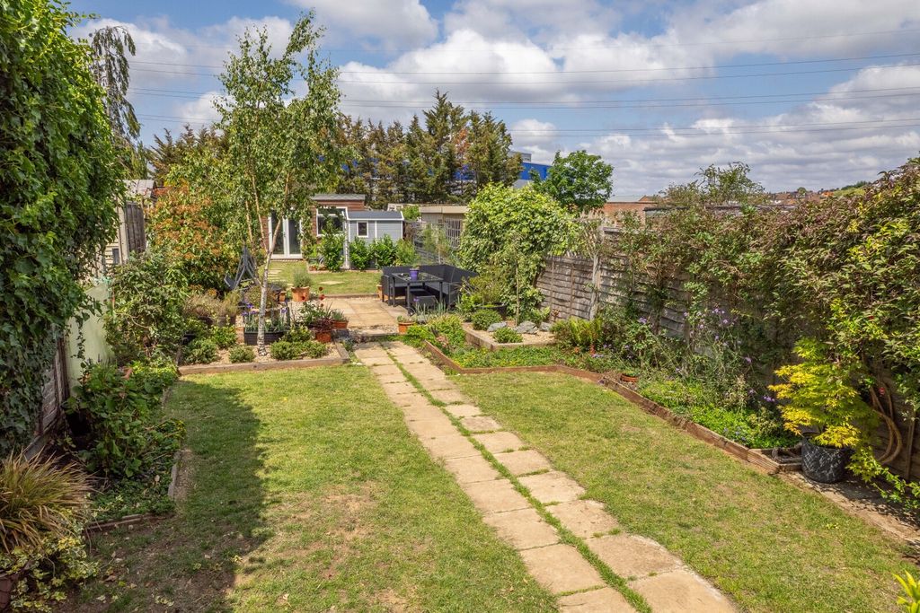Property photo 2 of 17 Picture No. 58