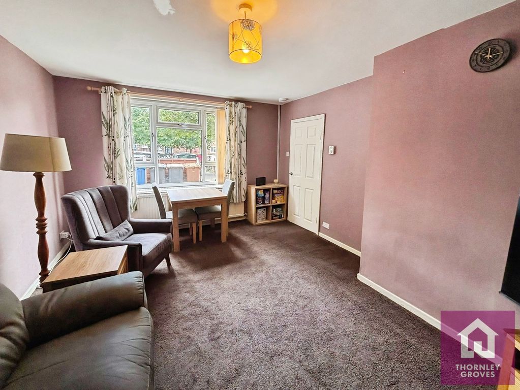 Property photo 3 of 24 Pbox-Img.Jpg