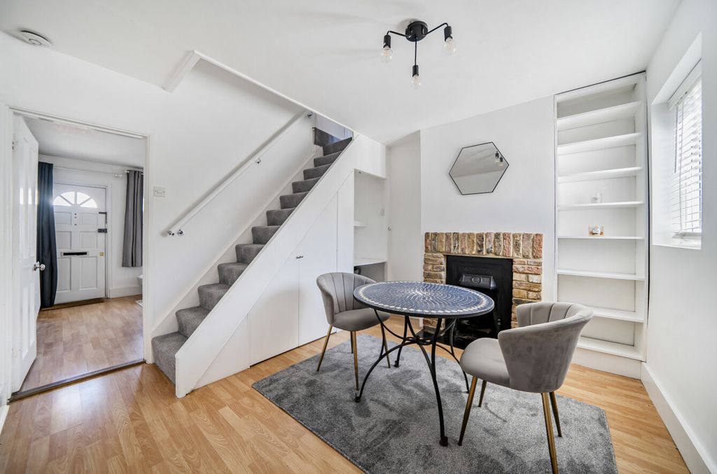 Property photo 3 of 15 1315370-7-68627De...